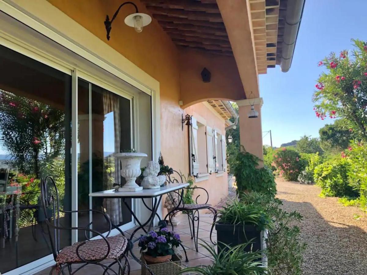Agreable Chambre D'Hotes Avec Piscine Bed and Breakfast Le Beausset Exterior foto
